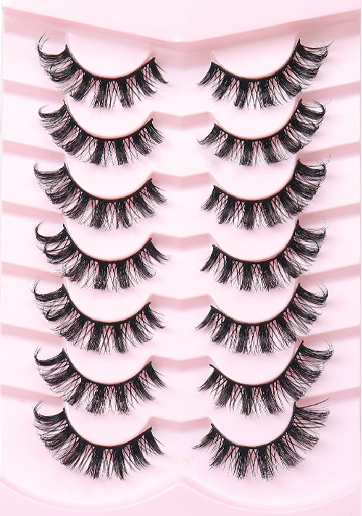 Multi-pair false eyelashes set for versatile styling